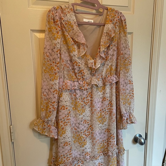 Versona Long Floral Dress. - Picture 1 of 3
